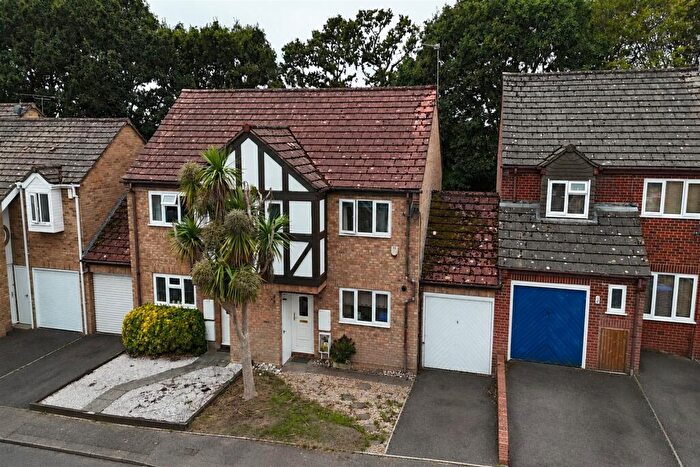 3 Bedroom Semi Detached House For Sale In Creekmoor, BH17