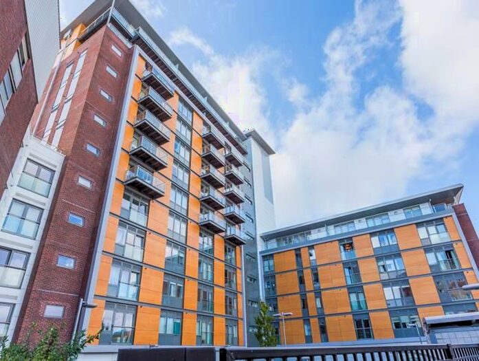 1 Bedroom Flat To Rent In High Street, Poole, BH15