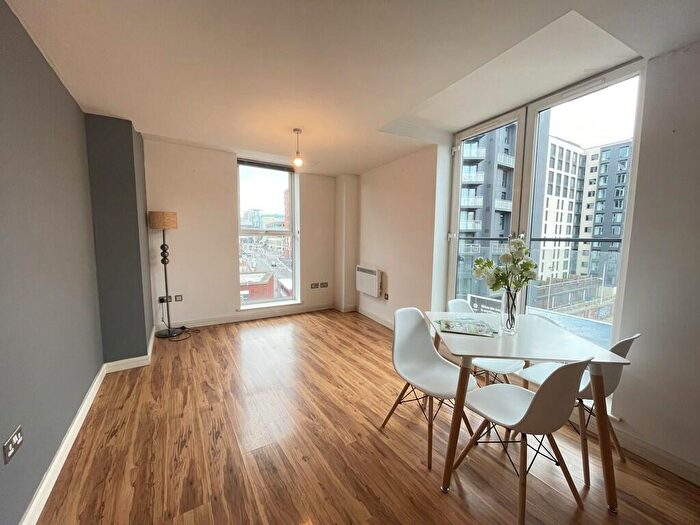 2 Bedroom Apartment To Rent In Latitude, City Centre, B5