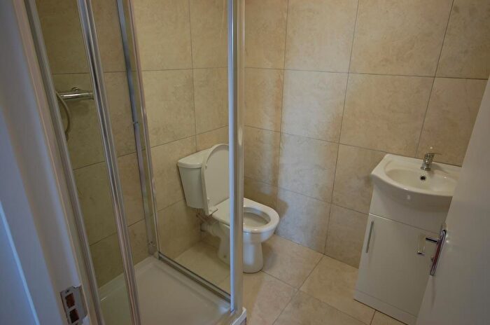 Flat To Rent In Ruislip, Middlesex, HA4