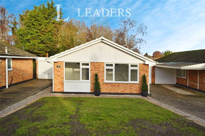 3 Bedroom Bungalow For Sale In Barnardiston Way, Witham, Essex, CM8