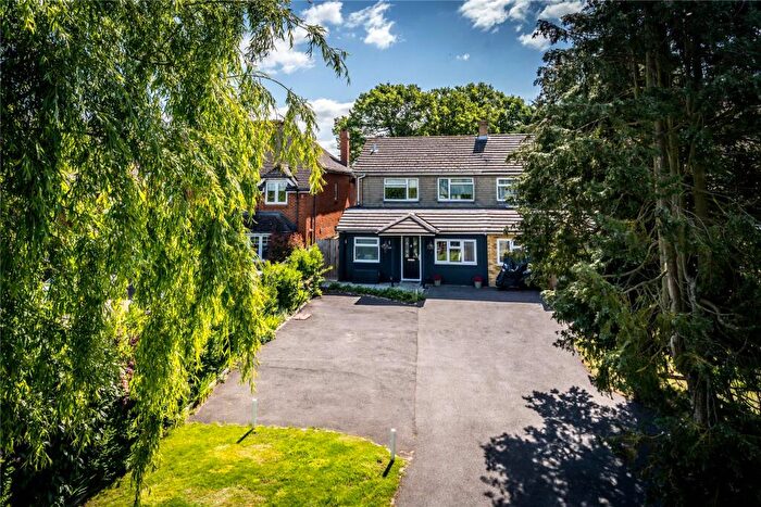 3 Bedroom Semi-Detached House For Sale In Portsmouth Road, Ripley, Surrey, GU23