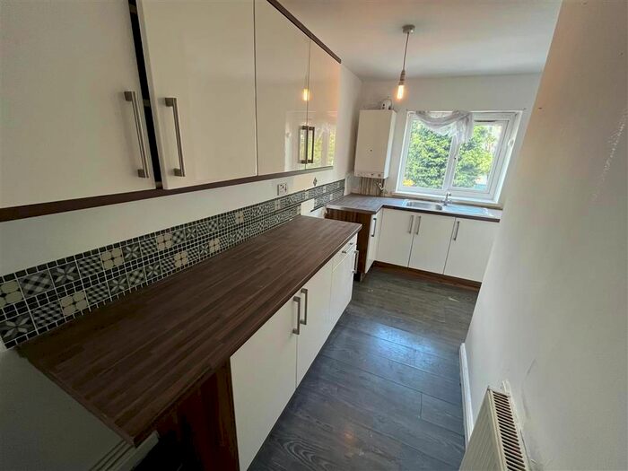 1 Bedroom Flat To Rent In Hall Street, Dudley, DY2