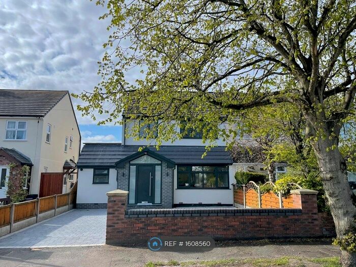 4 Bedroom Semi-Detached House To Rent In Park Avenue, Formby, L37