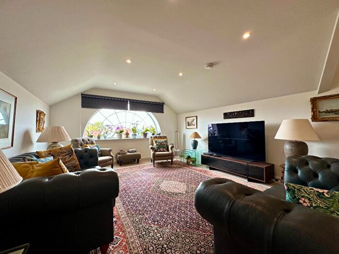 3 Bedroom Retirement Property For Sale In Canon Woods Close, DT9
