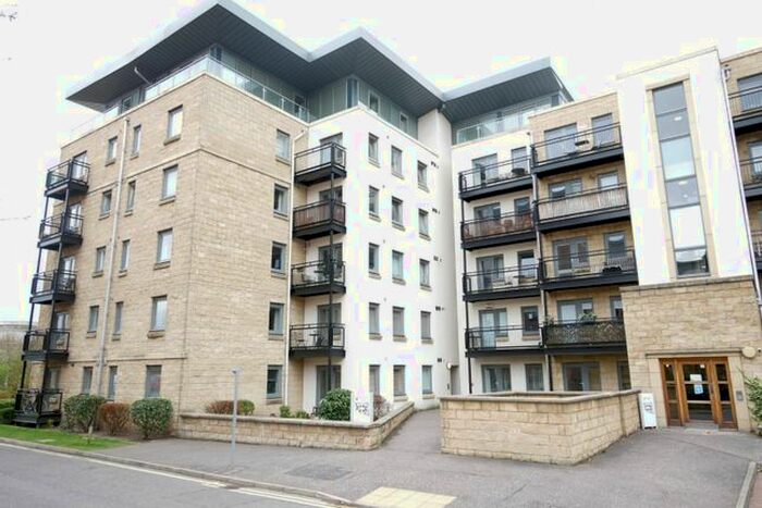 2 Bedroom Flat To Rent In Robertson Gait, Slateford, Edinburgh, EH11