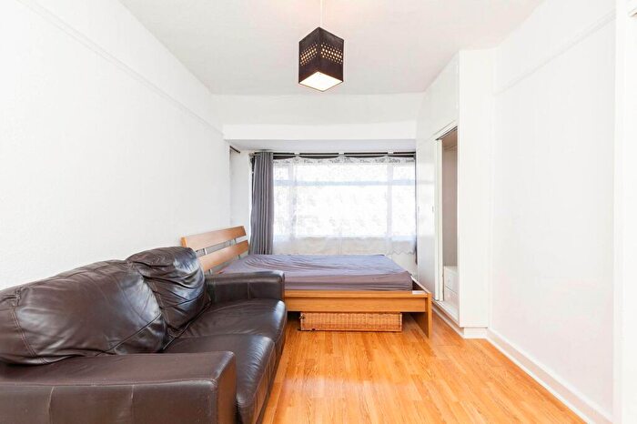 Studio To Rent In Iverson Road, London, NW6