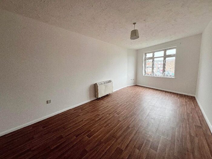 1 Bedroom Flat For Sale In Venables Court, Venables Close, Canvey Island, SS8