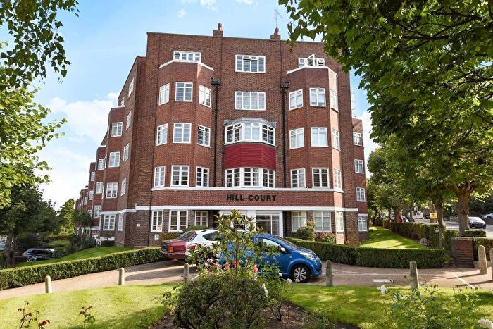 3 Bedroom Apartment To Rent In Surbiton, Surrey, KT6