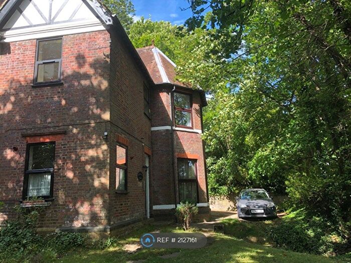 1 Bedroom Flat To Rent In Woodlands Court, Luton, LU2