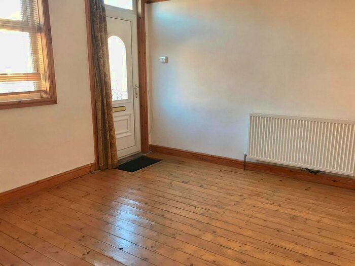 3 Bedroom Terraced House To Rent In Manor Grove, Castleford, WF10