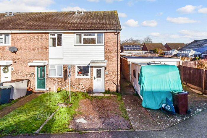 2 Bedroom End Of Terrace House For Sale In Keats Road, Larkfield, Aylesford, Kent, ME20