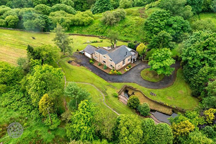 4 Bedroom Detached House For Sale In Whittlestone Head, North Turton, Lancashire, BB3