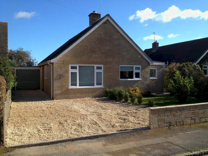 3 Bedroom Detached Bungalow To Rent In Stonesfield, Oxfordshire, OX29
