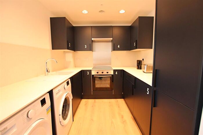 1 Bedroom Property To Rent In Kettering Road, Northampton, NN1