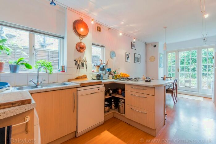4 Bedroom Terraced House To Rent In St Aidans Road, East Dulwich, London SE22