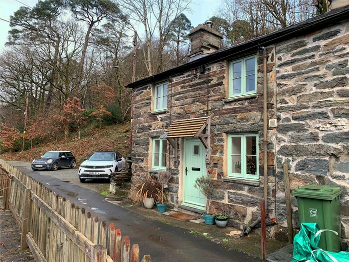 2 Bedroom End Of Terrace House For Sale In Fron Fair, Maentwrog, Blaenau Ffestiniog, Gwynedd, LL41