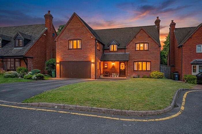 4 Bedroom Detached House For Sale In Templeton Close, Dorridge, B93