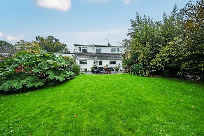 4 Bedroom Detached House For Sale In Ashford Hill, Hampshire, RG19