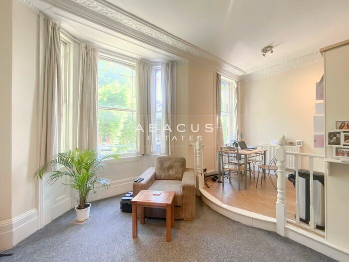 1 Bedroom Flat To Rent In Rosslyn Hill, Hampstead, NW3