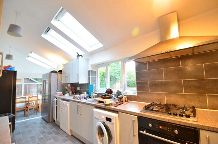 8 Bedroom Detached House To Rent In Elmdon Rd, Selly Oak, B29