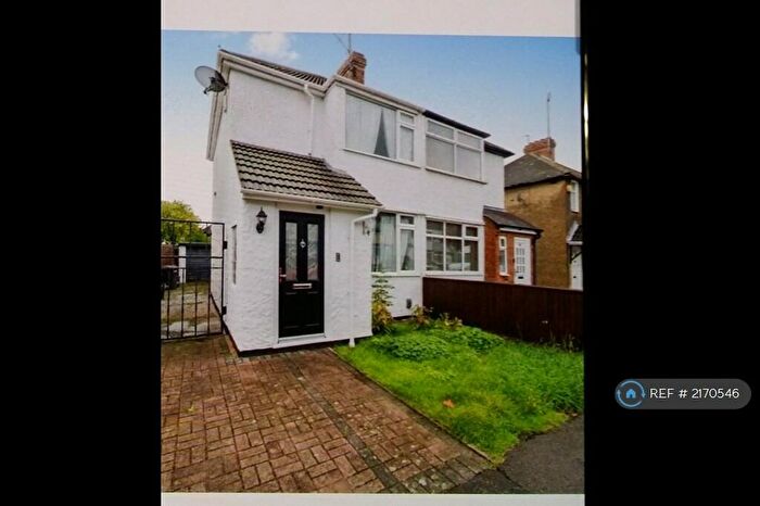 2 Bedroom Semi-Detached House To Rent In Third Avenue, Luton, LU3