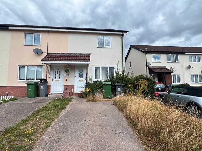 2 Bedroom End Terrace House For Sale In Oakridge, Thornhill, Cardiff, CF14