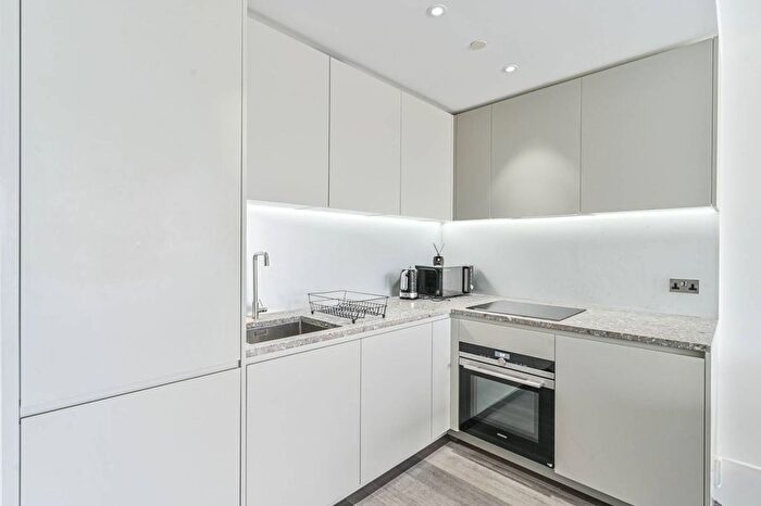 1 Bedroom Flat For Sale In Cutter Lane, North Greenwich, London, SE10