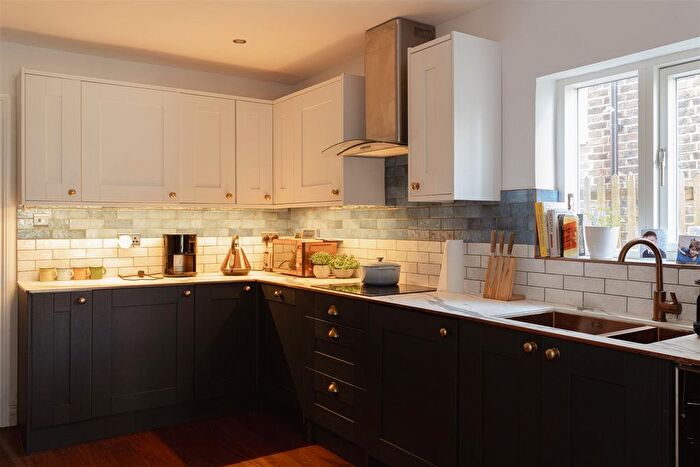 3 Bedroom Detached House For Sale In West Road, Reigate, RH2