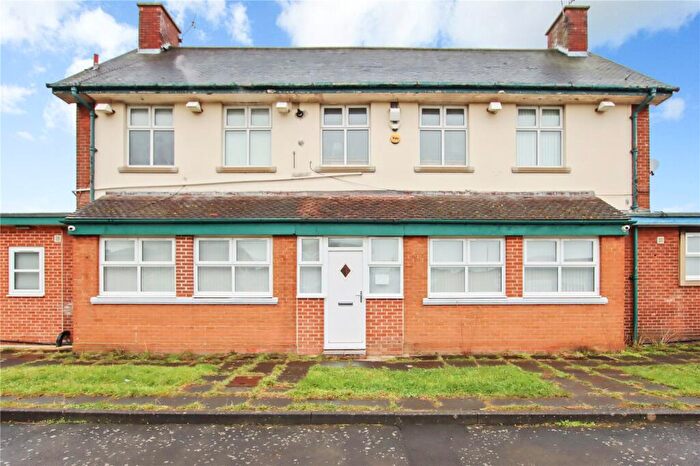 3 Bedroom Flat To Rent In Coach Road Estate, Washington, Tyne And Wear, NE37