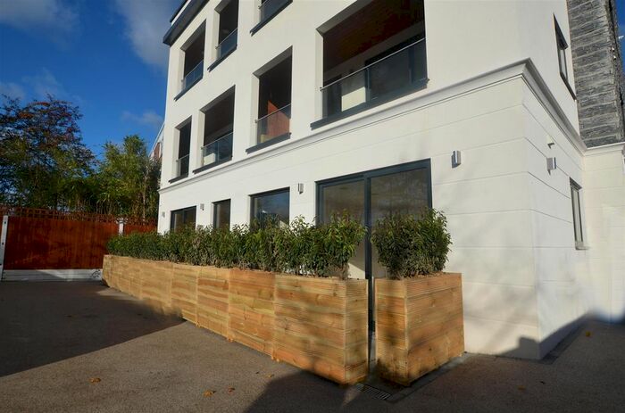 1 Bedroom Flat To Rent In Church Grove, Hampton Wick, Kingston Upon Thames, KT1