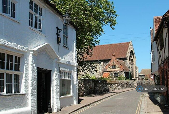 3 Bedroom Terraced House To Rent In St. Peters Street, Sandwich, CT13