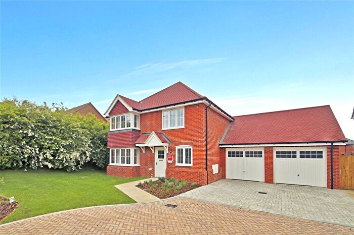 4 Bedroom House To Rent In Rushland Field, Chinnor, OX39