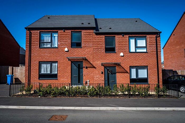 3 Bedroom Semi-Detached House To Rent In Queen Mary Road, Sheffield, S2