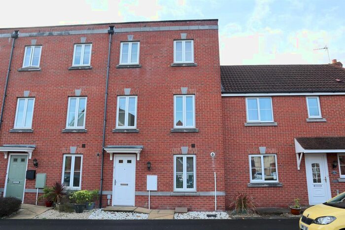 5 Bedroom Property To Rent In Trelissick Gardens, BS24