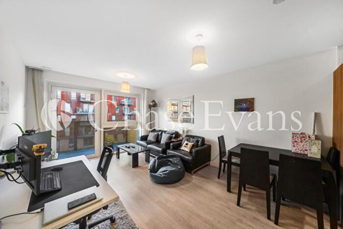 1 Bedroom Flat For Sale In Greenland Place, Pell Street, Surrey Quays, London, SE8