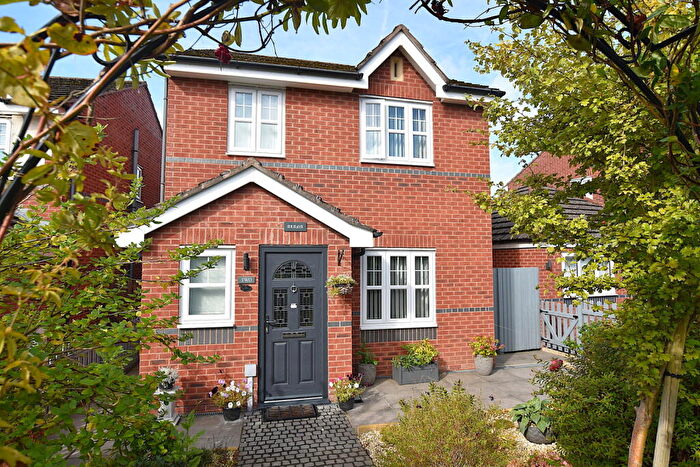 3 Bedroom Detached House For Sale In Denham Close, Prenton, CH43