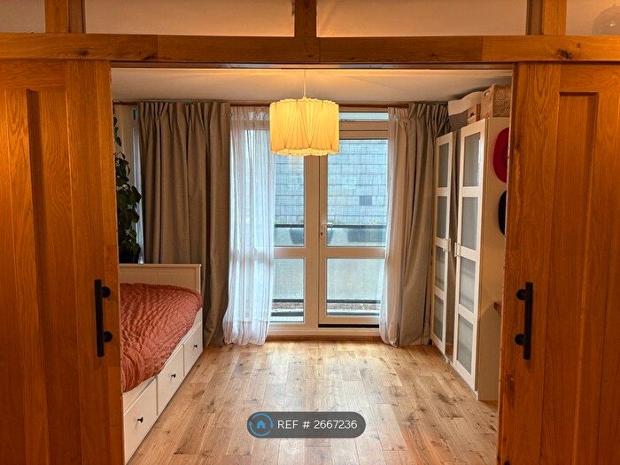 1 Bedroom Flat To Rent In Glanville Road, London, SW2