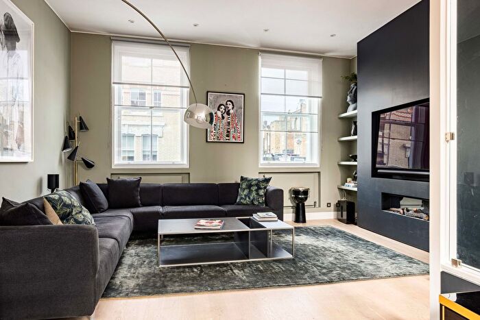 2 Bedroom Flat To Rent In Dunworth Mews, London, W11