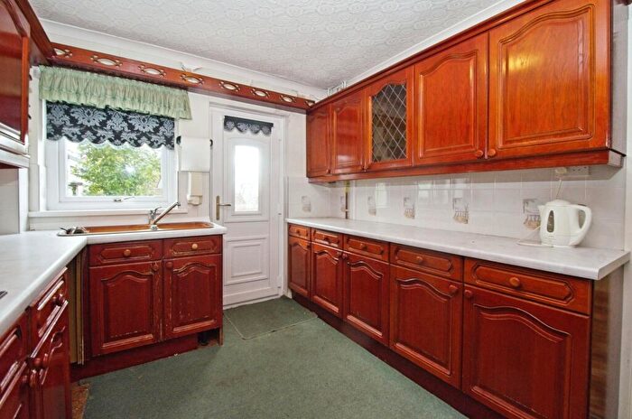 3 Bedroom End Of Terrace House For Sale In Bryn Pinwydden, Cardiff, CF23