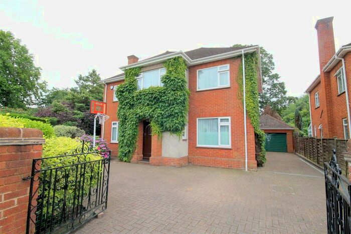 4 Bedroom Detached House To Rent In Homestead Gardens, Frenchay, Bristol, BS16