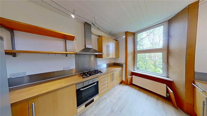 2 Bedroom Flat To Rent In Clerk Street, Edinburgh, EH8