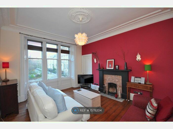 2 Bedroom Flat To Rent In Great Western Road, Glasgow, G4