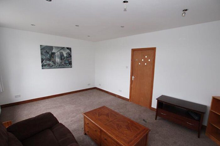 1 Bedroom Flat To Rent In Hugh Oldham Drive, Salford, M7