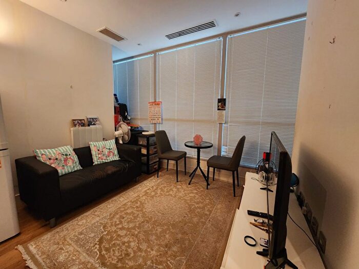 Studio To Rent In Staines Road, Hounslow, TW3