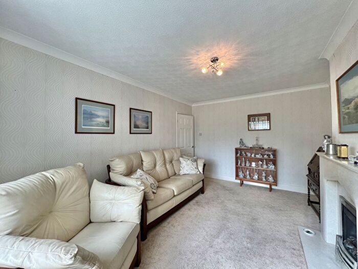 3 Bedroom Bungalow For Sale In Grizedale Avenue, Poulton-Le-Fylde, FY6