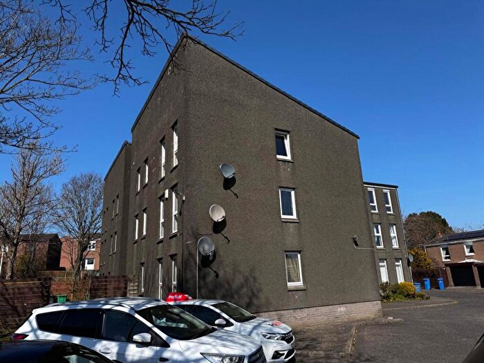 2 Bedroom Flat To Rent In Glen Isla Road, Kirkcaldy, Fife, KY2