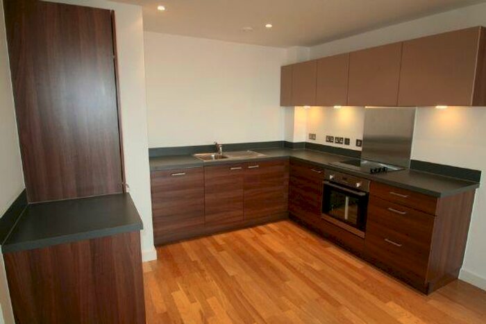 2 Bedroom Apartment To Rent In London Road, Croydon, CR0