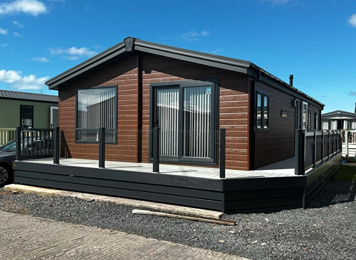 2 Bedroom Park Home For Sale In Poulton Plaiz Leisure Park, Poulton-le-Fylde, FY6