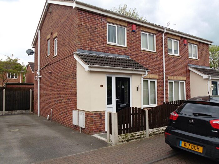 3 Bedroom Semi-Detached House To Rent In Northfield Street, South Kirkby, WF9